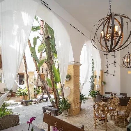 La Casa 1832 Boutique *