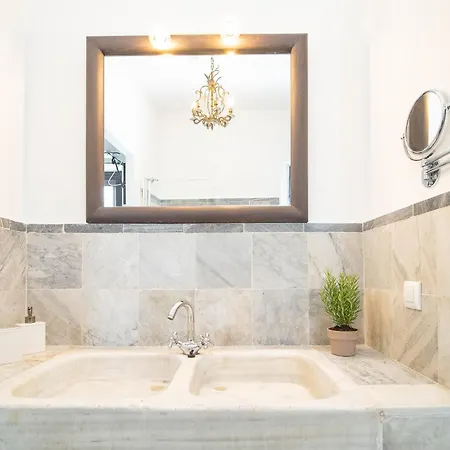 Bed and breakfast La Casa 1832 Boutique *