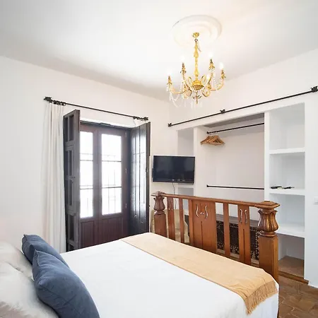 La Casa 1832 Boutique *