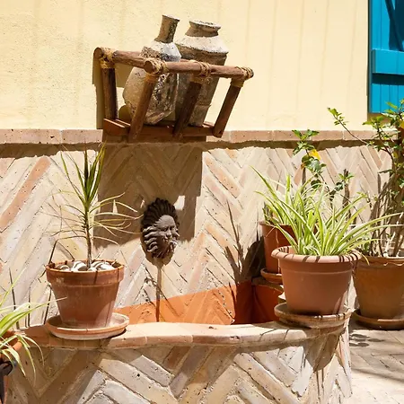 Bed and breakfast La Casa 1832 Boutique *