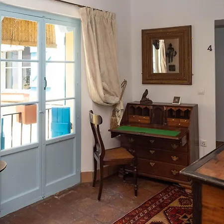 La Casa 1832 Boutique